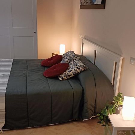 Cozy House Con Corte Privata In Centro Storico Aq L'Aquila Bagian luar foto