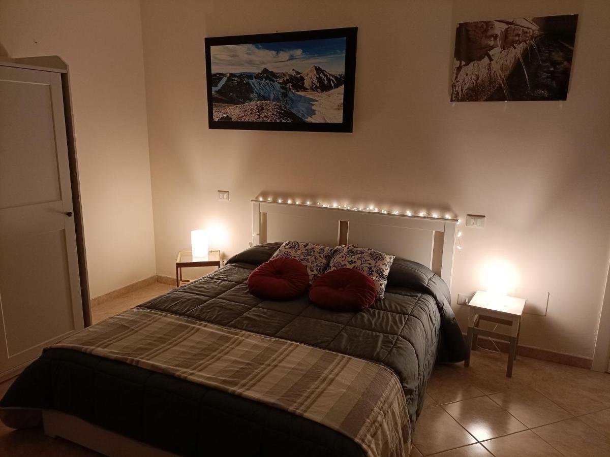 Cozy House Con Corte Privata In Centro Storico Aq L'Aquila Bagian luar foto