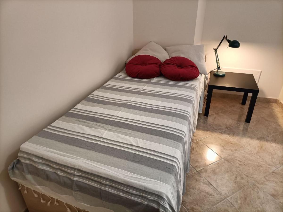 Cozy House Con Corte Privata In Centro Storico Aq L'Aquila Bagian luar foto